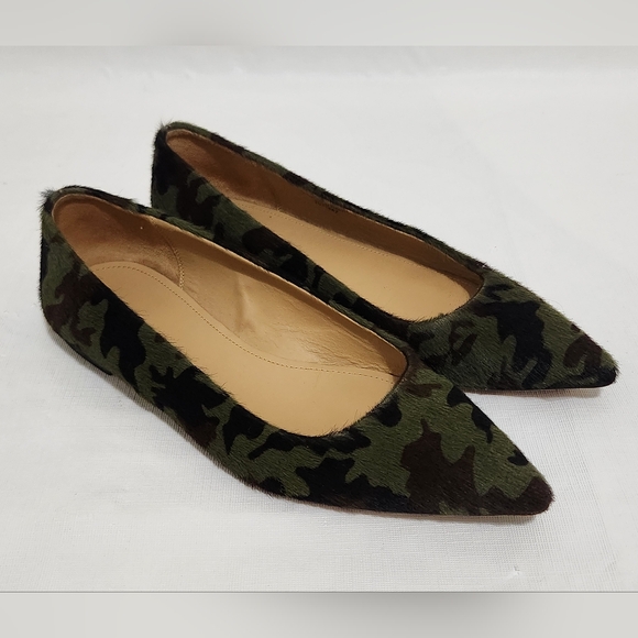 Women's UGG Collection Camo Green Leather Ballet Flat Size 9 Made In Italy - Picture 1 of 11